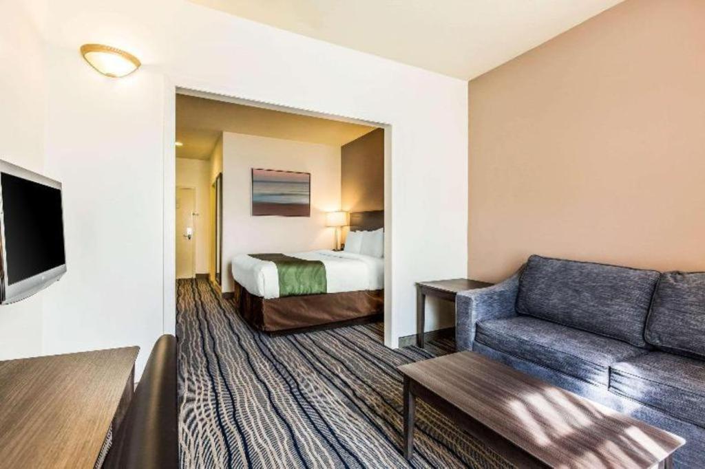 Ramada Suites By Wyndham San Diego Dış mekan fotoğraf