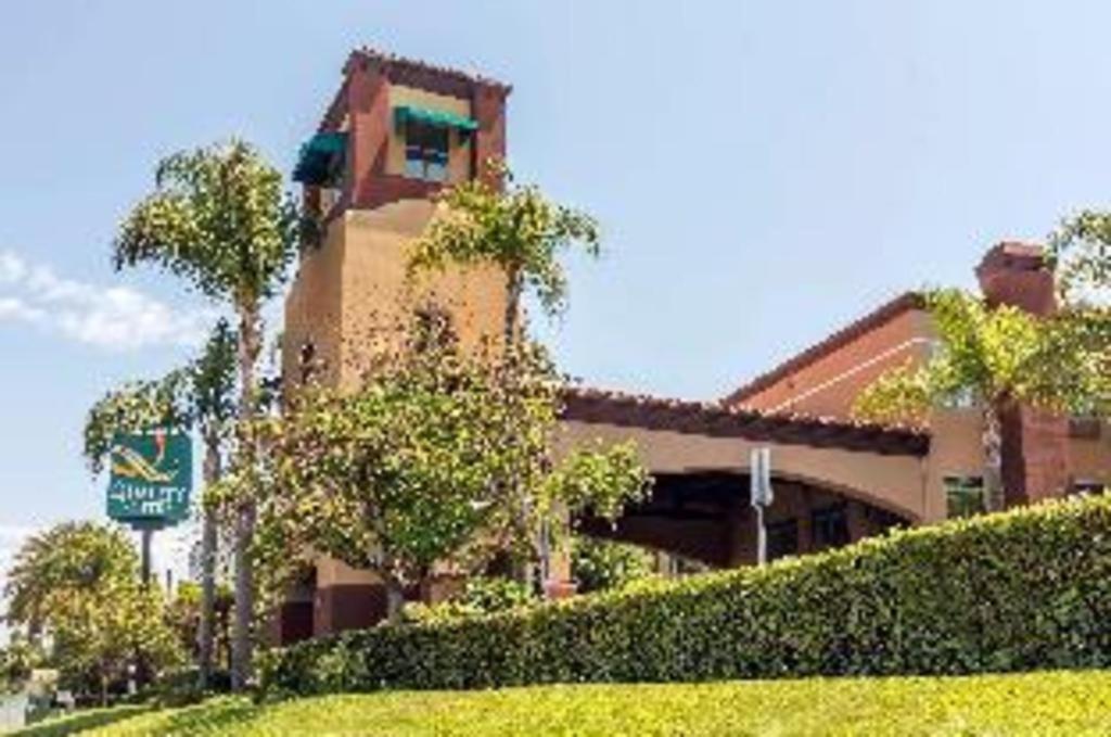 Ramada Suites By Wyndham San Diego Dış mekan fotoğraf
